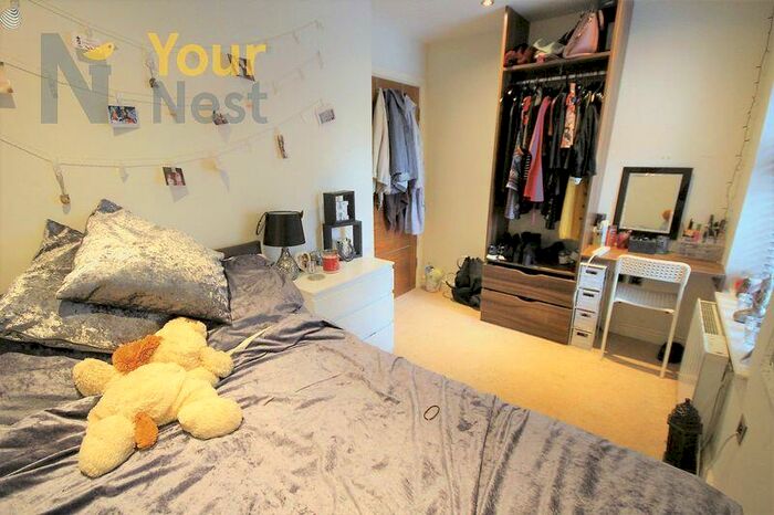 2 Bedroom Apartment To Rent In Granby Street, Headingley, Leeds, LS6