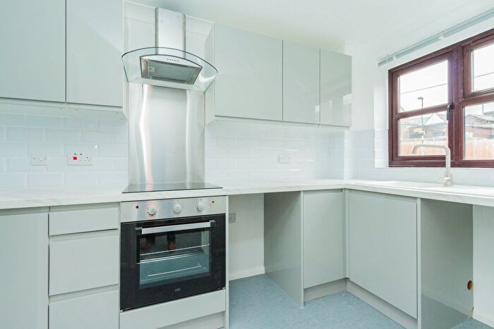 1 Bedroom Flat To Rent In Vine Court, Irthlingborough, NN9