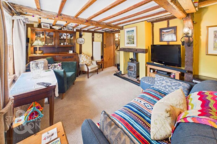 2 Bedroom End Of Terrace House For Sale In Quidenham Road, Kenninghall, Norwich, NR16