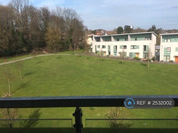 2 Bedroom Flat To Rent In Rollason Way, Brentwood, CM14
