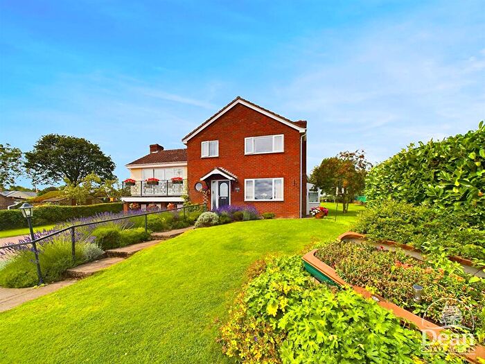 4 Bedroom Detached House For Sale In Forest Road, Milkwall, GL16
