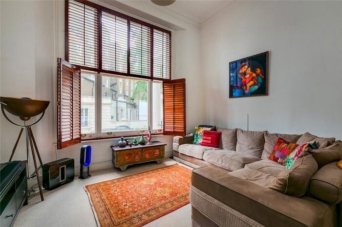 2 Bedroom Flat To Rent In Linden Gardens, London, W2