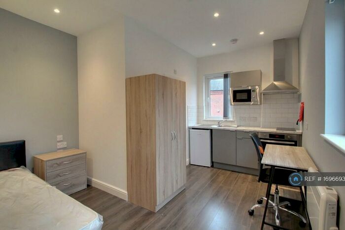 Studio To Rent In Tudor Road, Leicester, LE3