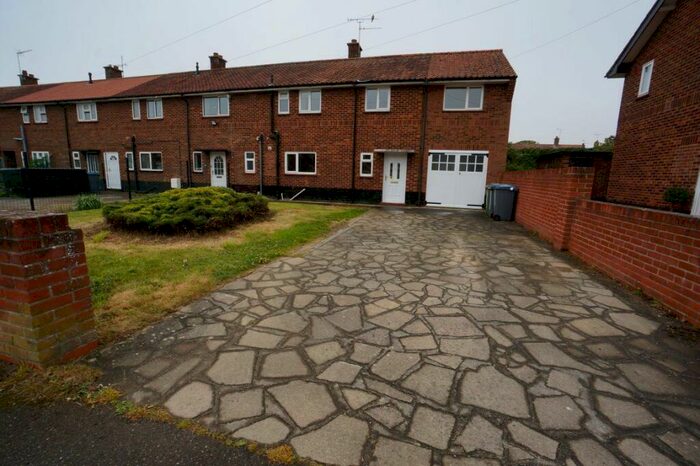 3 Bedroom Terraced House To Rent In Felixstowe, IP11