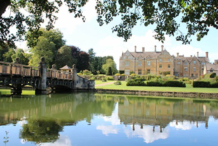 2 Bedroom Apartment For Sale In Brockhampton, Cheltenham, GL54