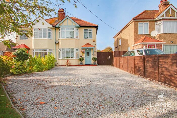 3 Bedroom Semi-Detached House For Sale In Harwich Road, Little Clacton, CO16