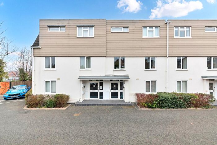 2 Bedroom Apartment For Sale In Green Drift, Royston, SG8