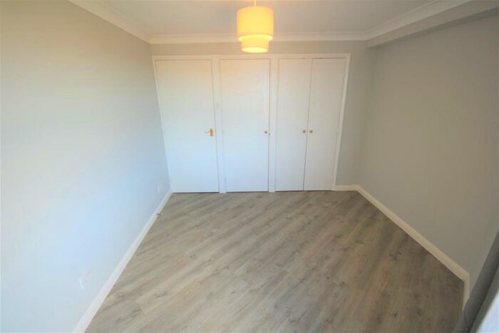 1 Bedroom Flat To Rent In Marina Point, West Road, Clacton-on-Sea, CO15