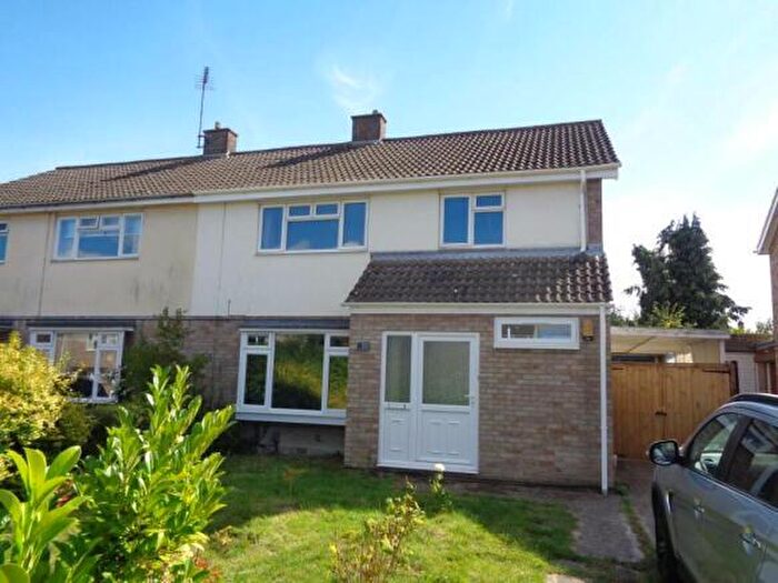 4 Bedroom Semi-Detached House To Rent In Greystoke Road, CB1