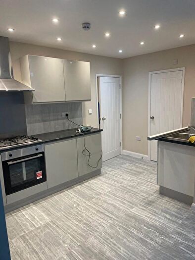 1 Bedroom Terraced House To Rent In Myrtle Crescent, Slough, SL2