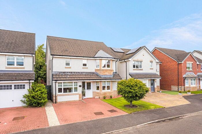 4 Bedroom Detached House For Sale In Denbecan, Alloa, FK10