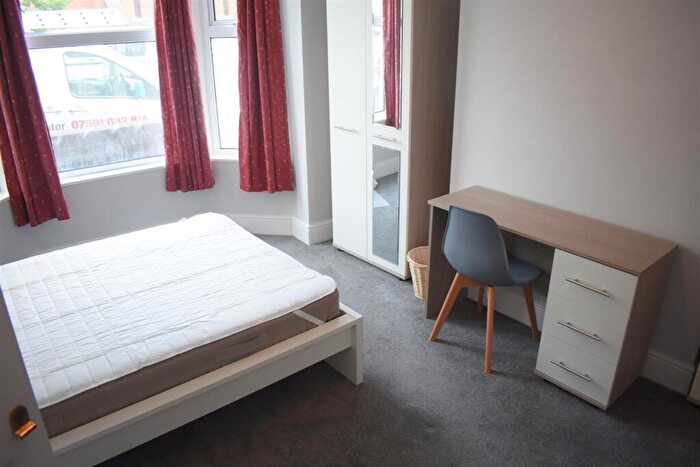 4 Bedroom Terraced House To Rent In Somers Road, Southsea, PO5