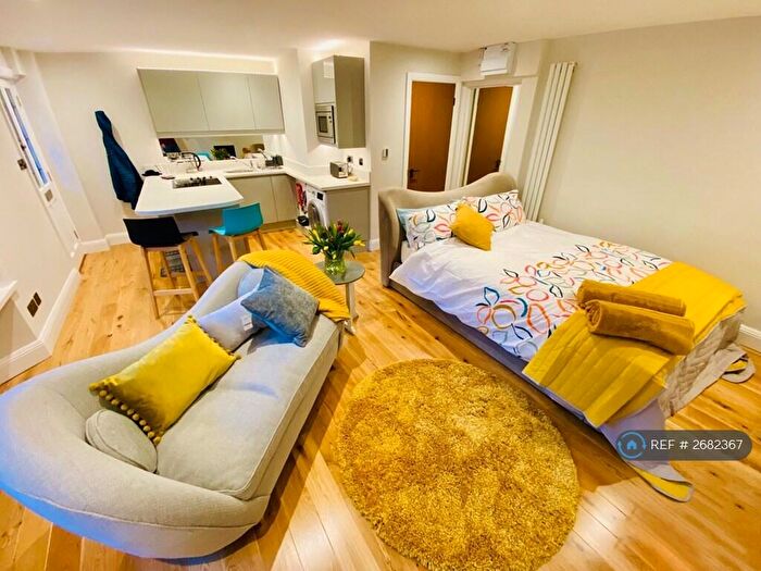 Studio To Rent In Bristol, Bristol, BS6