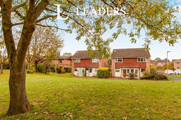 2 Bedroom House To Rent In Abbots Close, Cambridge, CB4