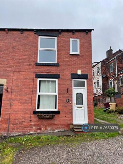 3 Bedroom Semi-Detached House To Rent In Medway Drive, Kearsley, Bolton, BL4