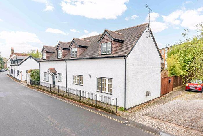 3 Bedroom Semi-Detached House For Sale In Manor Road, Walton-On-Thames, KT12