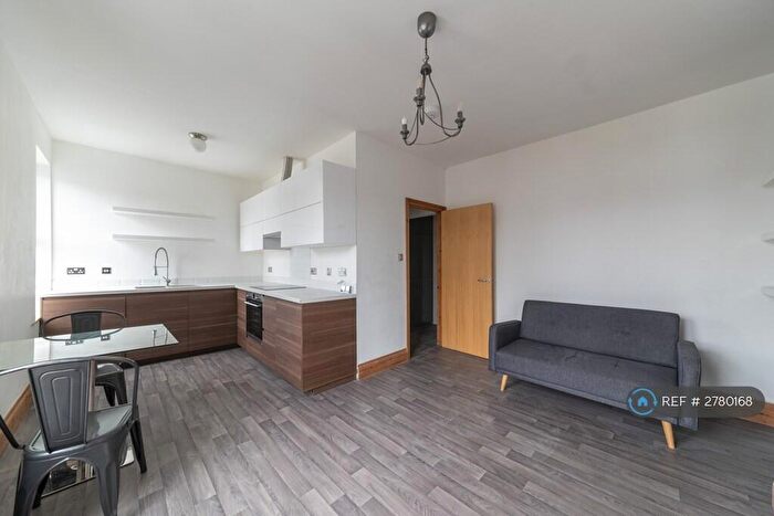 1 Bedroom Flat To Rent In Waldeck Road, Nottingham, NG5