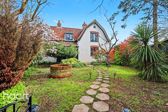 3 Bedroom Semi Detached House For Sale In Playford Lane, Ipswich, IP5