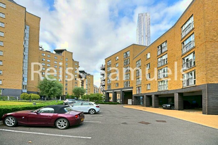 3 Bedroom Apartment To Rent In Franklin Building, Westferry Road, Canary, Wharf London, E14