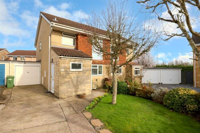 3 Bedroom Semi-Detached House For Sale In Ludlow Close, Frome, BA11