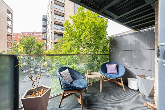 1 Bedroom Flat For Sale In Hoffmans Road, Walthamstow, E17