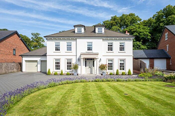 6 Bedroom Detached House For Sale In Gleadhill House Gardens, Euxton, PR7