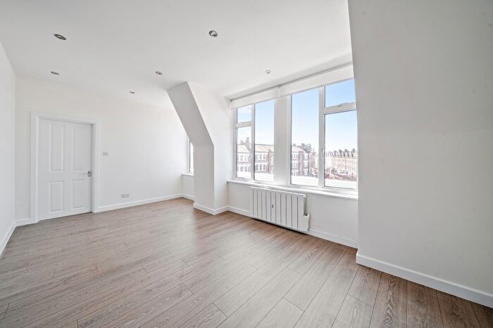 1 Bedroom Flat To Rent In Muswell Hill Broadway, London, N10