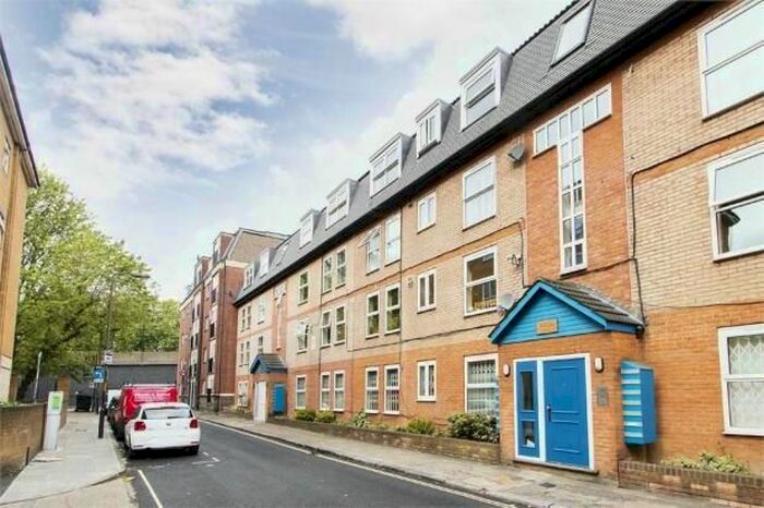 2 Bedroom Flat To Rent In Leroy Street, Borough, SE1