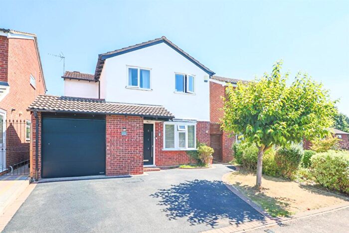 4 Bedroom Detached House To Rent In Norton Drive, Warwick, Warwickshire, CV34