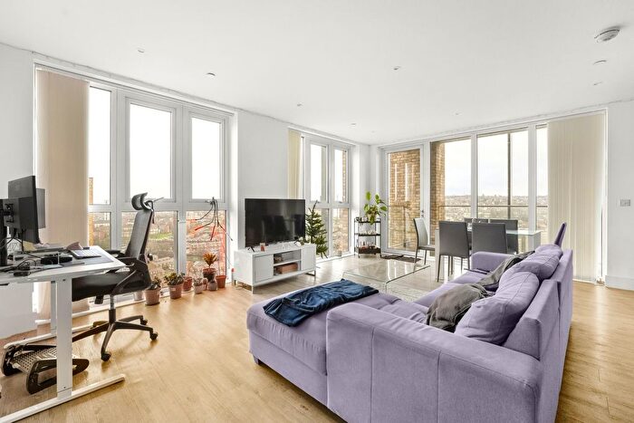 3 Bedroom Flat For Sale In Compton House, Victory Parade, Plumstead Road, SE18