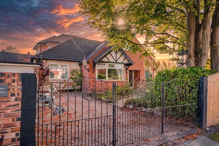 5 Bedroom Detached House For Sale In Woodlands Road, Chester, CH4