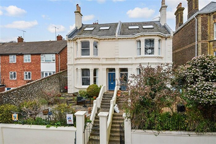 4 Bedroom Semi Detached House For Sale In Grange Road, Lewes, East Sussex, BN7