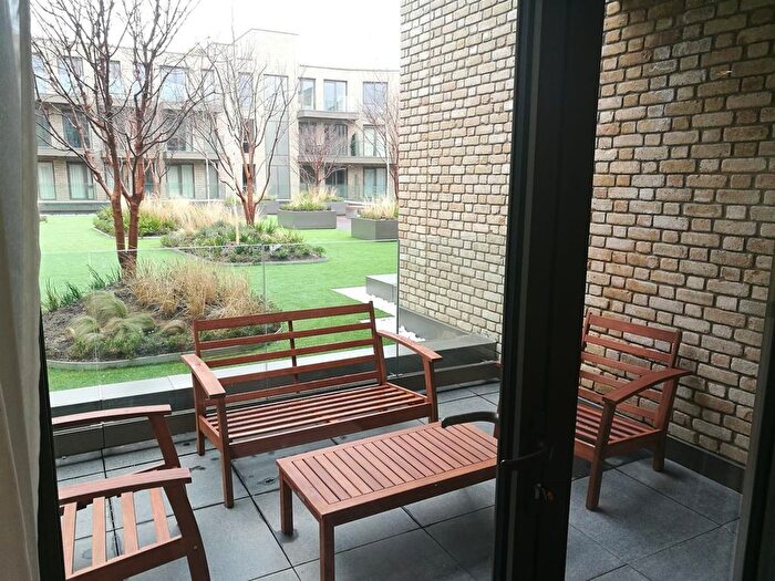 2 Bedroom Flat To Rent In Crisp Road, London, W6