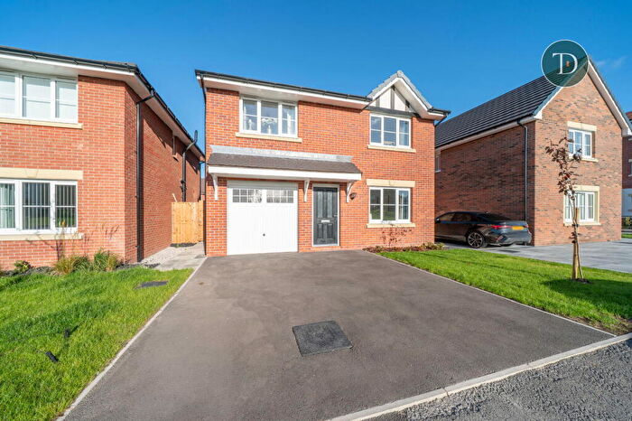 4 Bedroom Detached House For Sale In Brickworks Way, Hooton, Cheshire, CH66