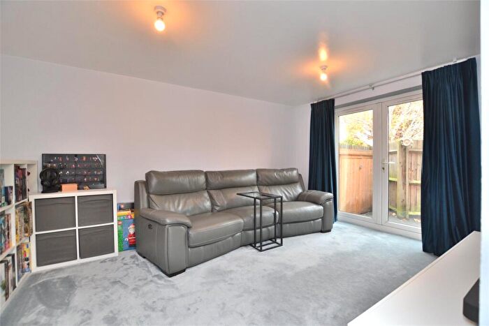 2 Bedroom Maisonette For Sale In Twyver Place, Brockworth, Gloucester, Gloucestershire, GL3