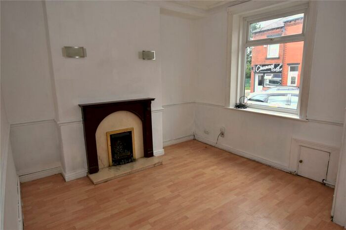 2 Bedroom End Of Terrace House For Sale In Balfour Street, Oldham, OL4