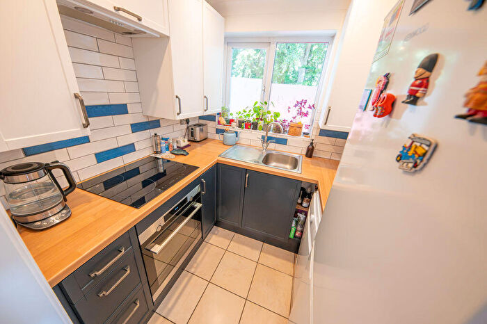 1 Bedroom Semi Detached House To Rent In Holly Drive, Waterlooville, PO7