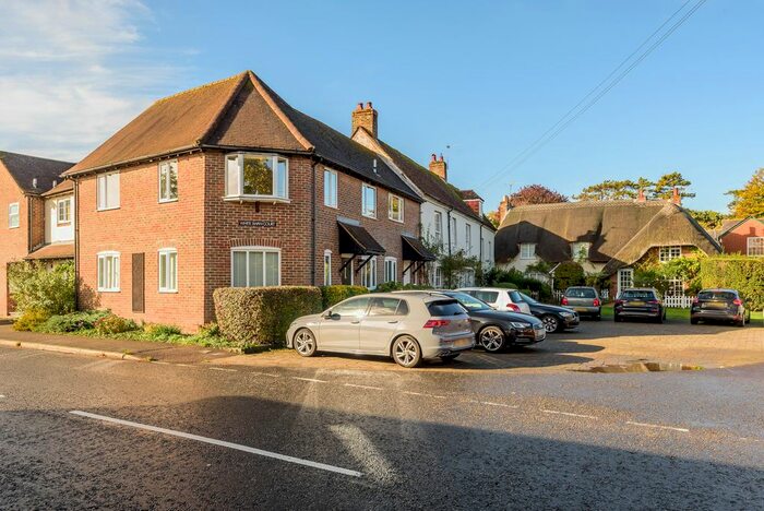 2 Bedroom Maisonette For Sale In Oxford Road, Sutton Scotney, Winchester, SO21