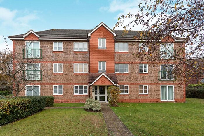 2 Bedroom Apartment To Rent In Fenchurch Road, RH10