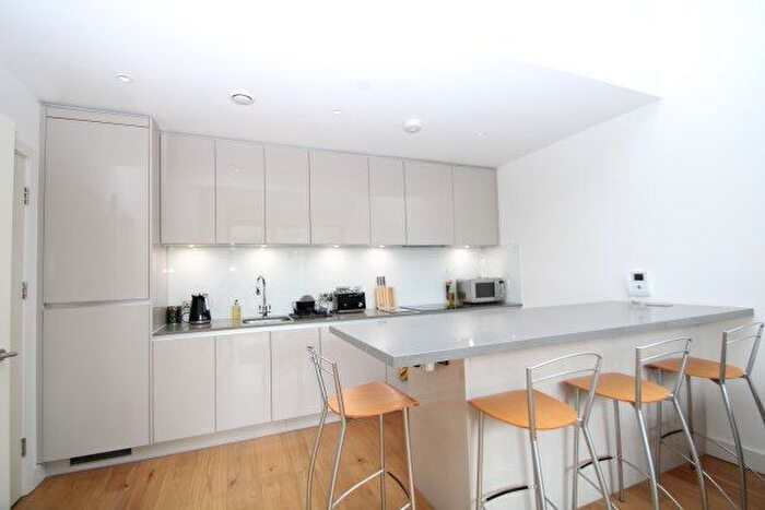 2 Bedroom Flat To Rent In Vita Apartments, Croydon, CR0