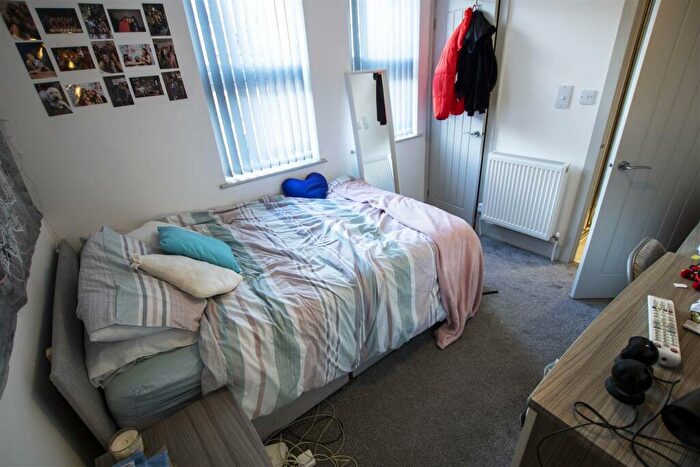 7 Bedroom House To Rent In Teignmouth Road, Birmingham, B29