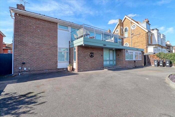6 Bedroom Detached House For Sale In St Pauls Road, East Clacton, CO15