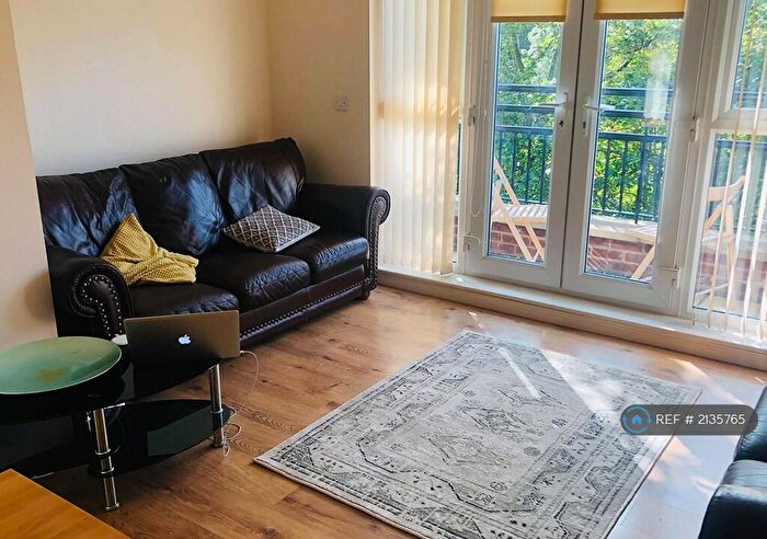 2 Bedroom Flat To Rent In Roundhaven, Durham, DH1