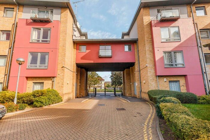 1 Bedroom Property To Rent In Crown Close, Winkfield Road, London, N22