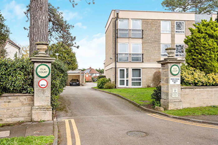 2 Bedroom Flat For Sale In Hillcourt Road, Cheltenham, GL52