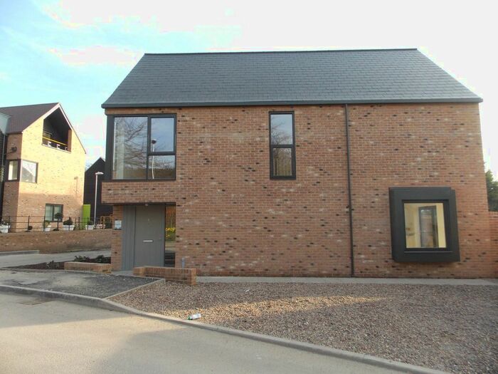 3 Bedroom Detached House To Rent In The Avenue, Saffron Walden, Essex, CB11