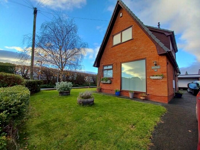 2 Bedroom Detached House To Rent In Summerville Avenue, Blackpool, Lancashire, FY3