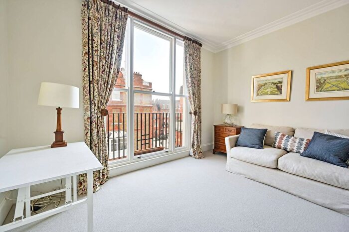 Studio To Rent In Wetherby Gardens, South Kensington, London, SW5