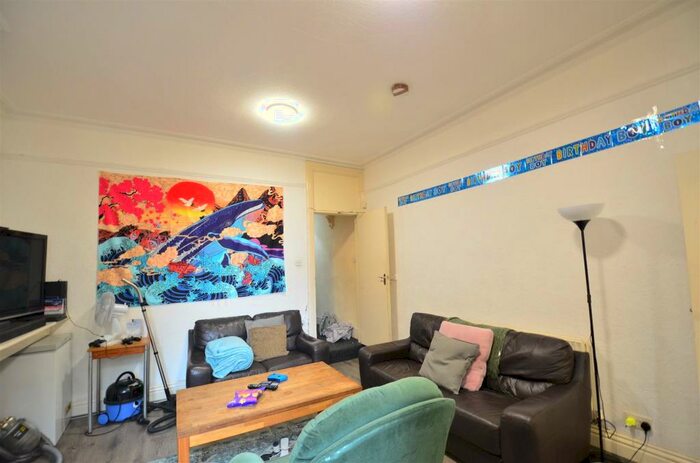 5 Bedroom Terraced House To Rent In Student Property - Selly Oak, Birmingham, B29