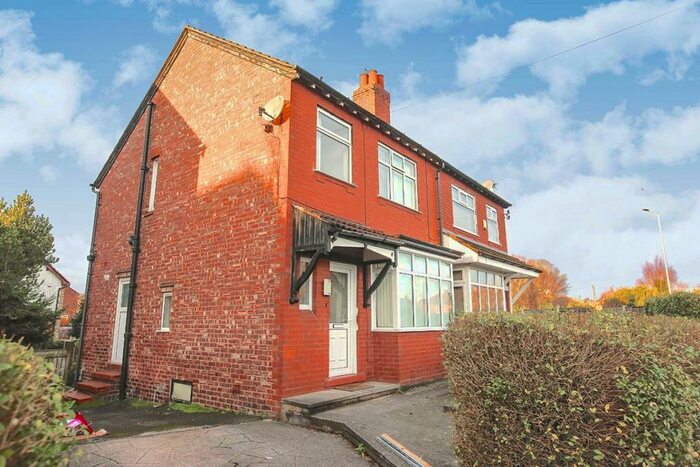 3 Bedroom Semi-Detached House To Rent In Bonis Crescent, Stockport, Cheshire, SK2